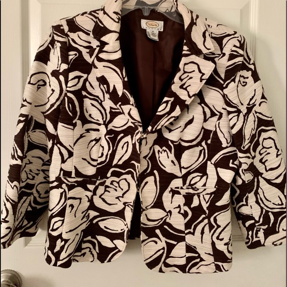Beautiful bold floral off white and dark brown blazer. Cotton and linen - Picture 7 of 9